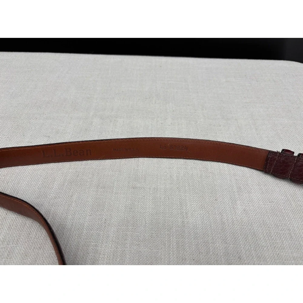 LL Bean Burgundy Pebbled Leather Belt Gold Buckle Made in USA Size 46 60924